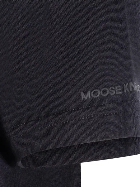 Grafic tricou Moose Knuckles cu imagine negru