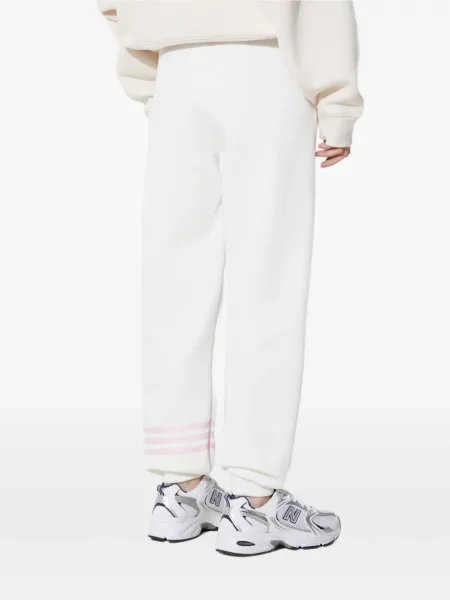 Pantaloni Adidas cu dungi cu broderie de costum portocaliu