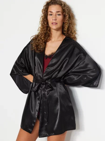 Halat Trendyol din satin negru