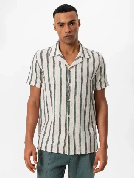 Antioch Tricou / verde bej
