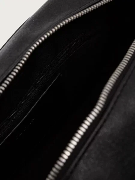 Calvin Klein Válltáskák fekete