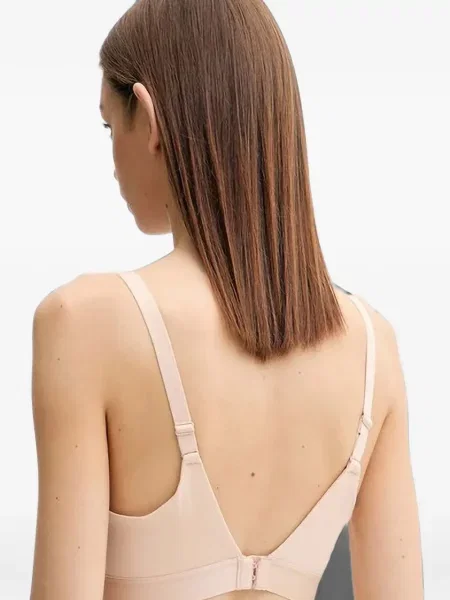 Sutien Chantelle din dantelă