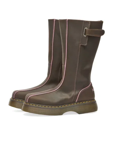 Kozaki Dr. Martens brązowe