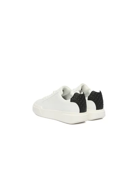 Sneakersy Calvin Klein bílé