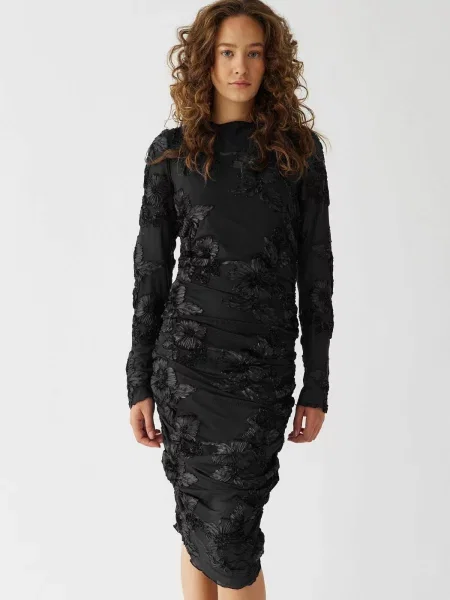 Noella Ruha Lavinia fekete