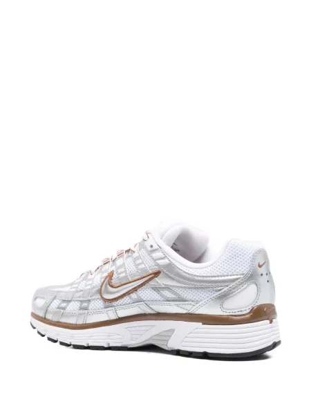 Krajkový top Nike bílý