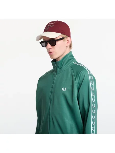 Бягане яке Fred Perry зелено