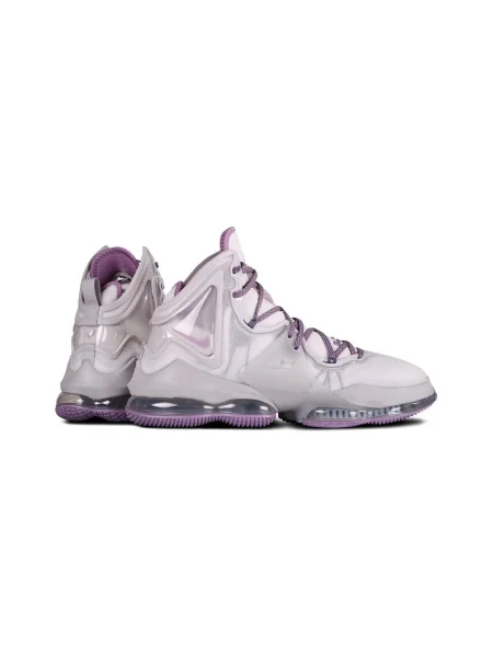 Pantofi Nike gri
