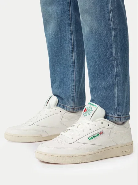 Reebok Сникърси Club C Кремав