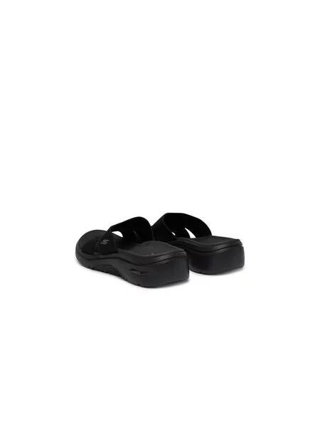 Šľapky Skechers GO WALK Arch Fit čierna