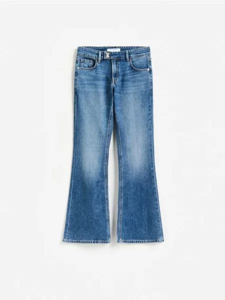 Reserved Blugi flare albastru