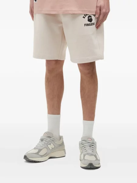 Pantaloni scurți Fingercroxx cu imagine cu cordon