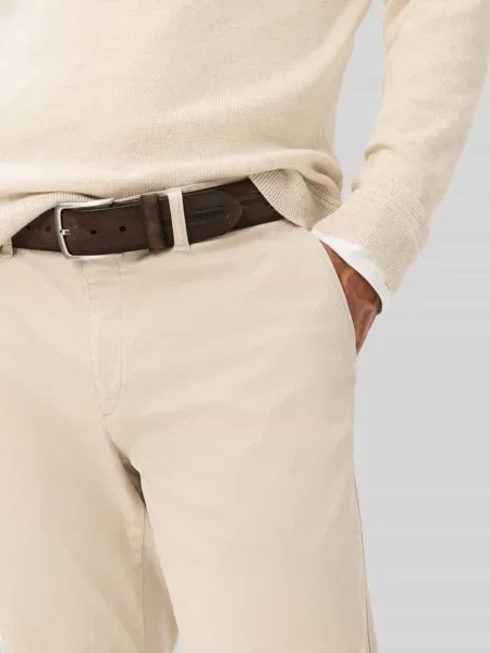 Chinosy o kroju regular fit z mieszanki bawełny model Evans' Brax
