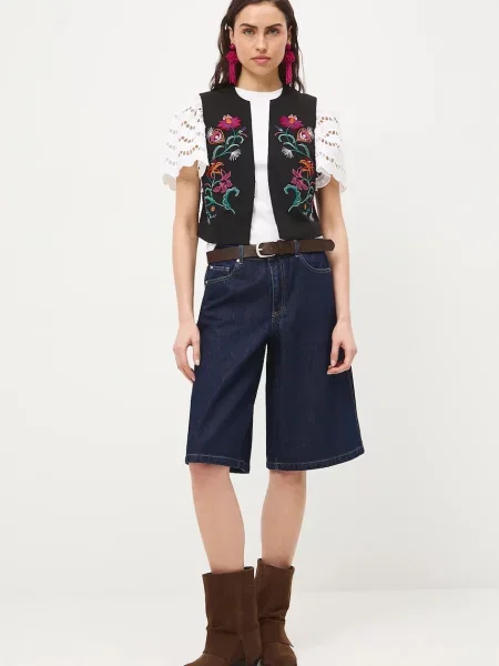 Безрукавка Medicine