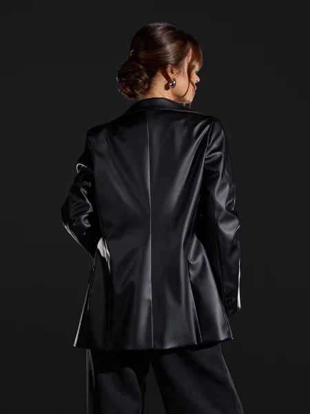 Піджак ISSA Plus екошкіра чорний