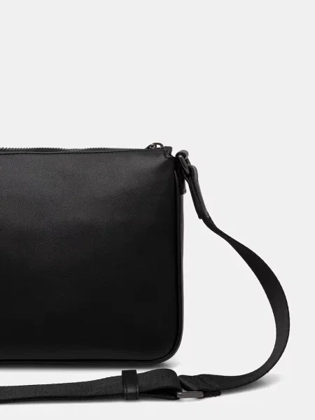 Tommy Hilfiger táska fekete