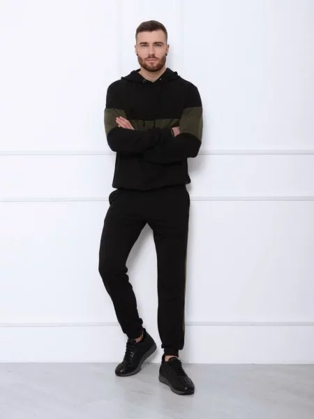 ISSA Plus ­ Спортивный костюм чорний