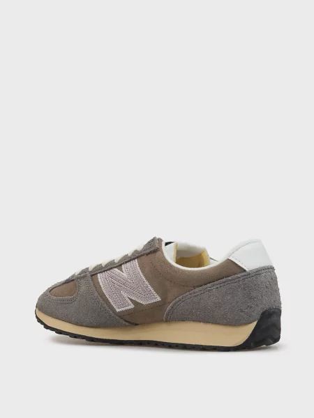 Замшевые кроссовки New Balance серые