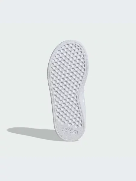 Детские кроссовки Adidas белые