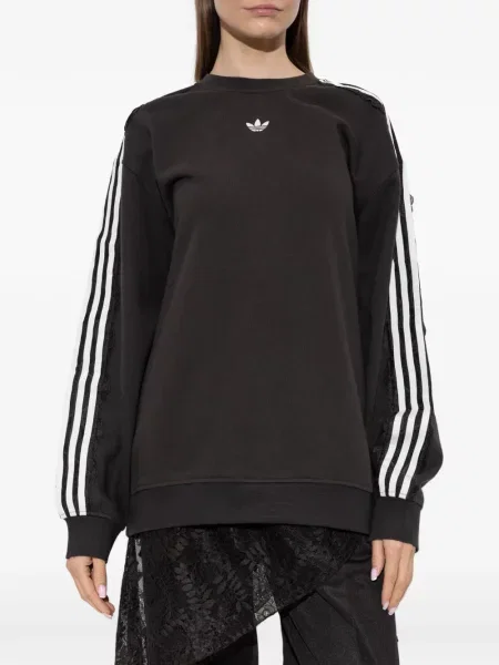 Dryžuotas tenisas džemperis Adidas v formos iškirpte juoda