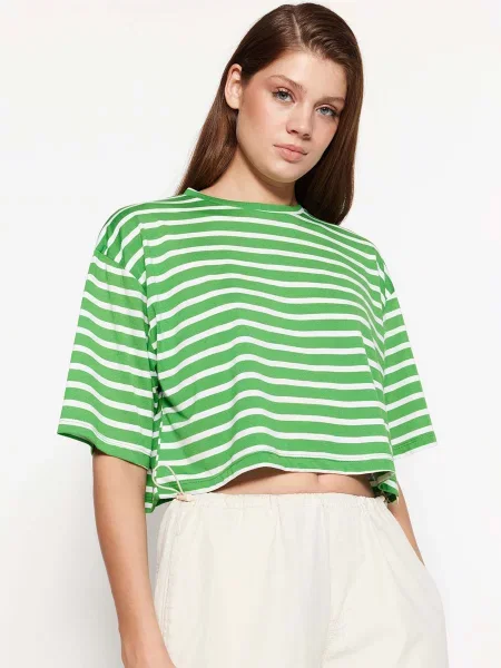 Trendyol Футболка зелений