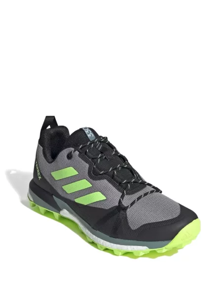 Sneakerși Adidas UltraBoost cu dungi de drumeție gri