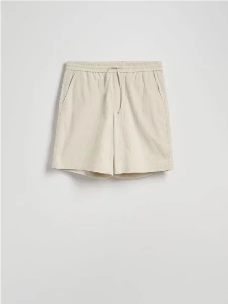 Reserved Pantaloni scurți structurați loose bej