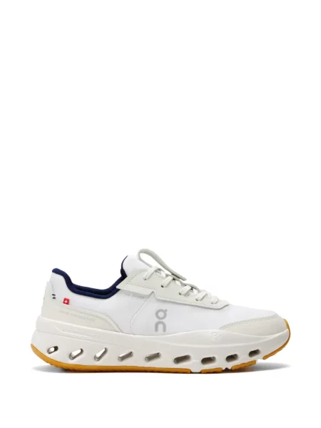Sneakerși On cu șireturi din dantelă alb