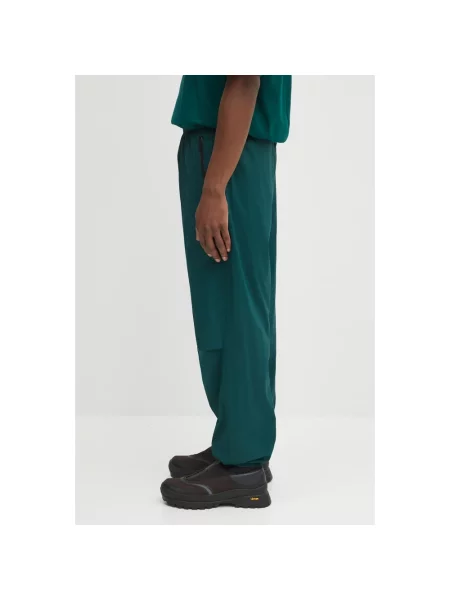 Spodnie dresowe The North Face zielone