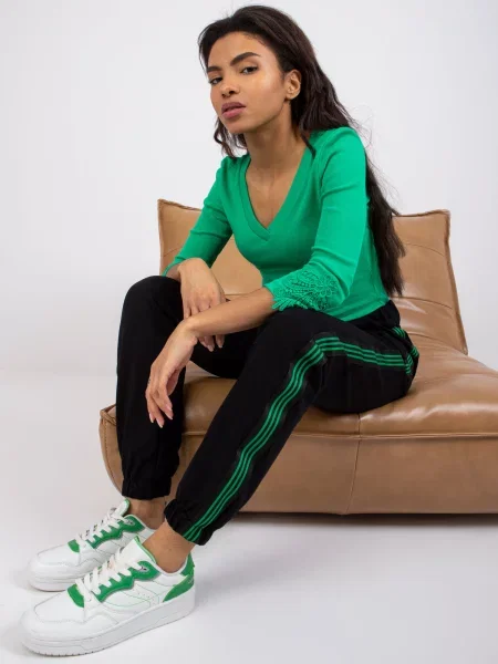Bluză Fashionhunters cu dungi verde
