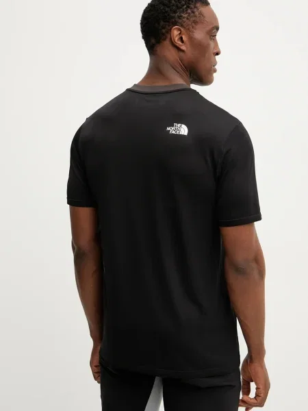 Спортивная футболка The North Face черная