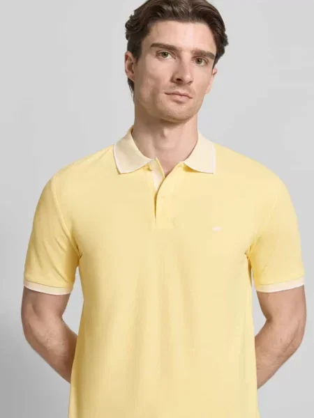 Koszulka polo o kroju modern fit z haftem Fynch-hatton żółte