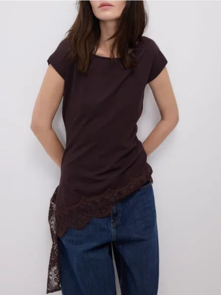 Reserved Мереживна обробна блузка темно коричневий