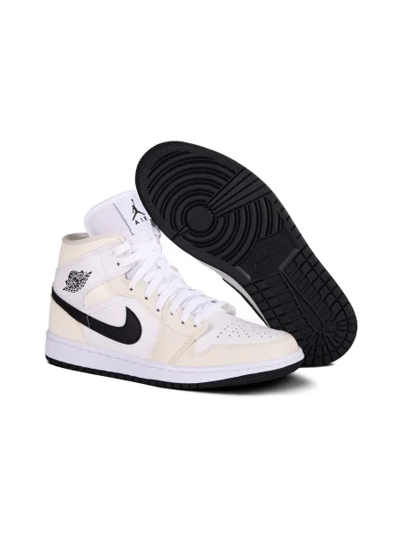 Pantofi Nike retro bej