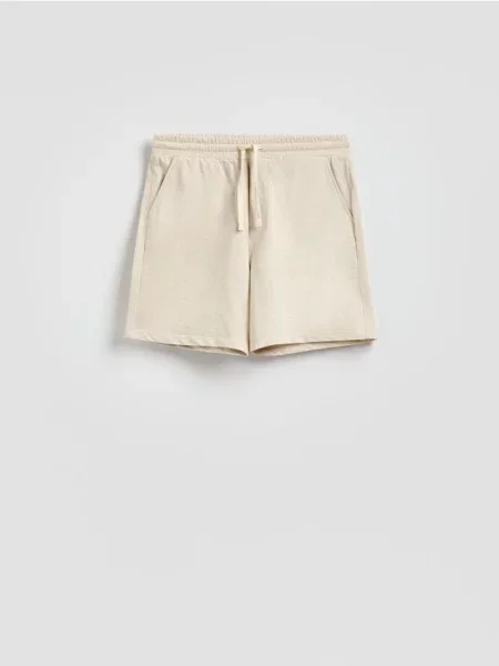 Reserved Pantaloni scurți regular cu amestec de in bej