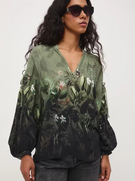 Блузка Medicine