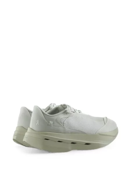 Sneakerși On plasă alb
