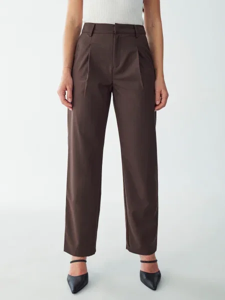 Willa Pantaloni cutați FREYA mokka maro