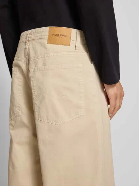 Szorty jeansowe o kroju baggy fit z 5 model ‘OWEN ROY’ Jack & Jones białe