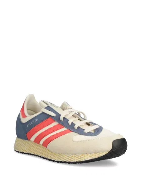 Велурени маратонки Adidas Superstar бяло