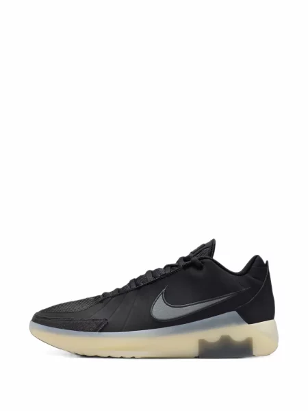 Sneakerși Nike LeBron negru