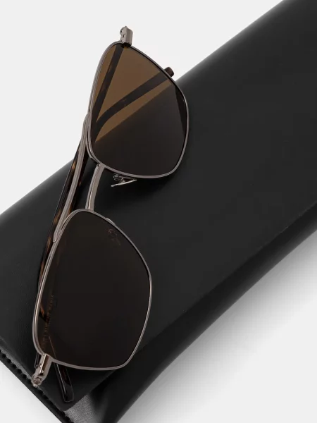 Солнцезащитные очки Saint Laurent