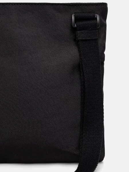 Calvin Klein Oldaltáska fekete