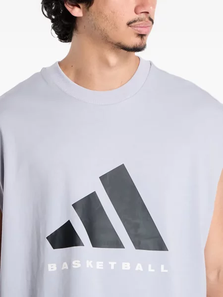 Pălărie Adidas cu dungi cu imagine de costum albastru