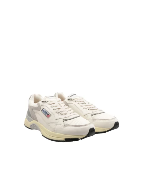 Sneakersy Autry zamszowe białe