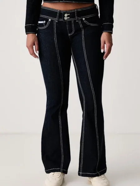 Trapéz kiszélesedő farmer Juicy Couture