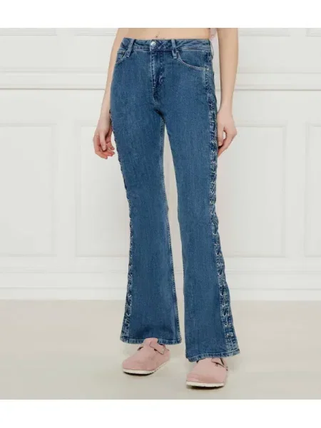 GUESS Farmer SEXY | flare fit kék