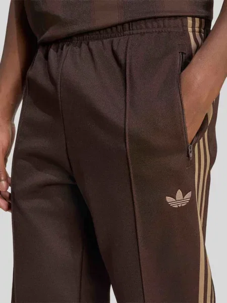 Spodnie dresowe z mieszanki bawełny z wyhaftowanym logo Adidas Originals