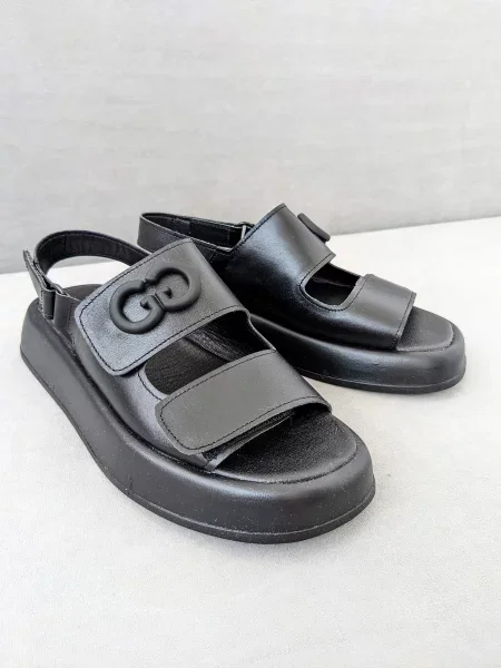 Шкіряні Сандалії INNOE чорний