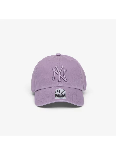 Шапка с козирка 47 brand MLB New York Yankees лилаво с изчистен дизайн виолетово